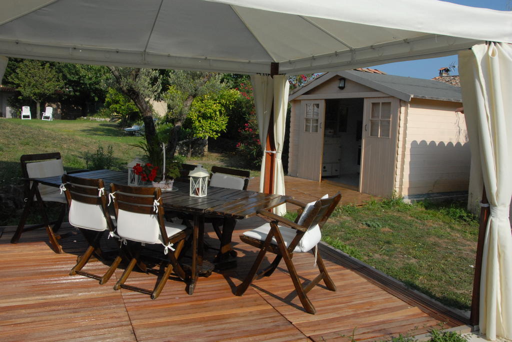 Mas Des Kardouons Tourrettes-sur-Loup Exterior foto